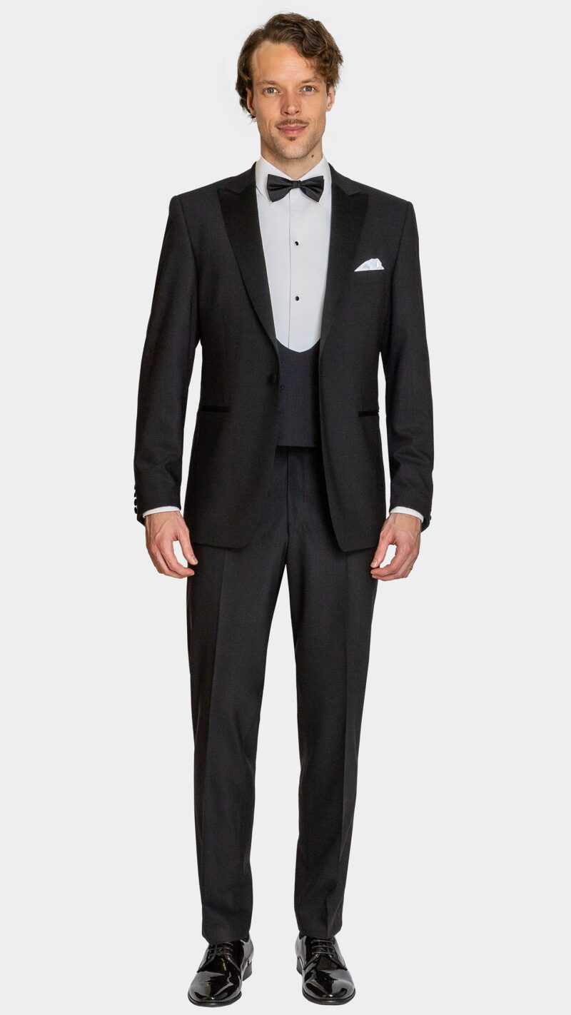 Black Peak Lapel Tuxedo